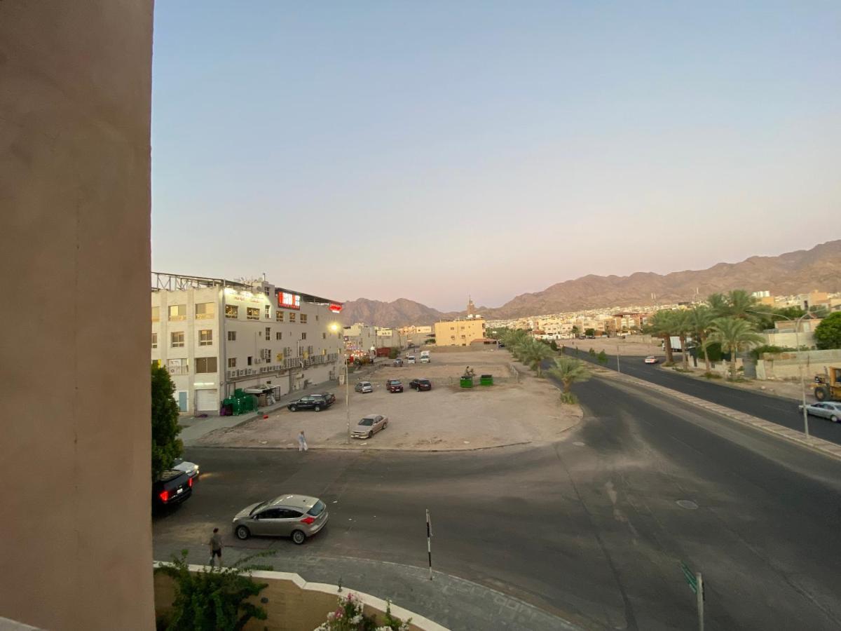 Lovely 3-Bedrooms Rental Unit Aqaba Bagian luar foto