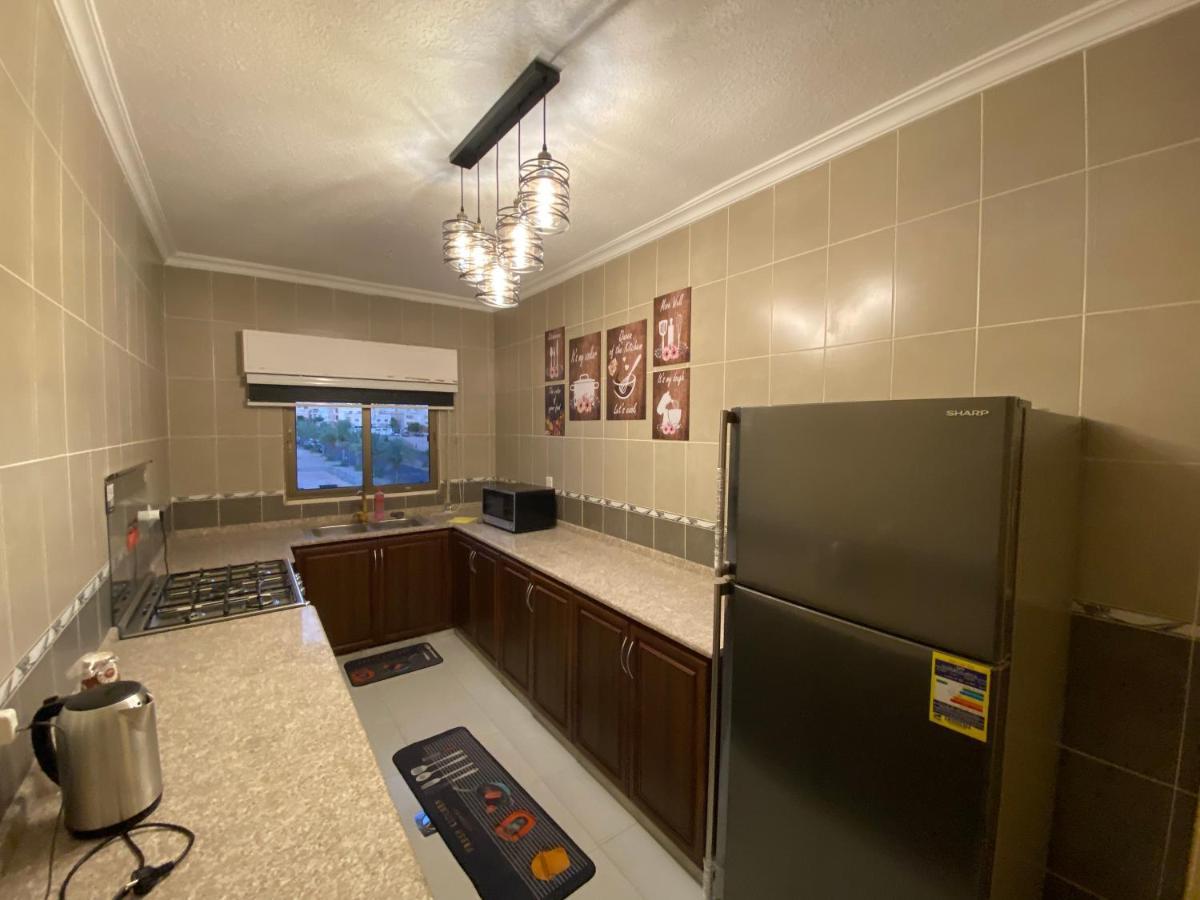 Lovely 3-Bedrooms Rental Unit Aqaba Bagian luar foto