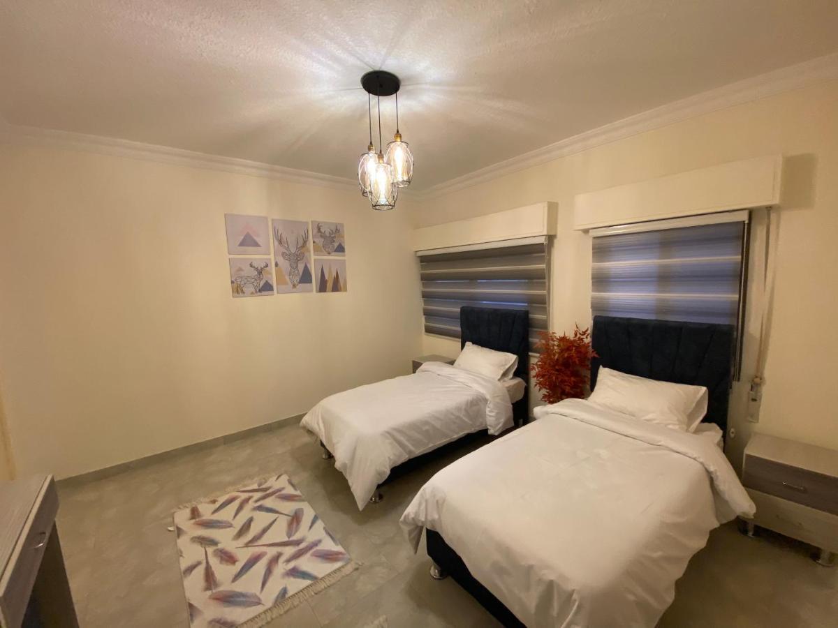Lovely 3-Bedrooms Rental Unit Aqaba Bagian luar foto